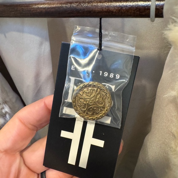 Cream Faux Fur Coat - Picture 8 of 9